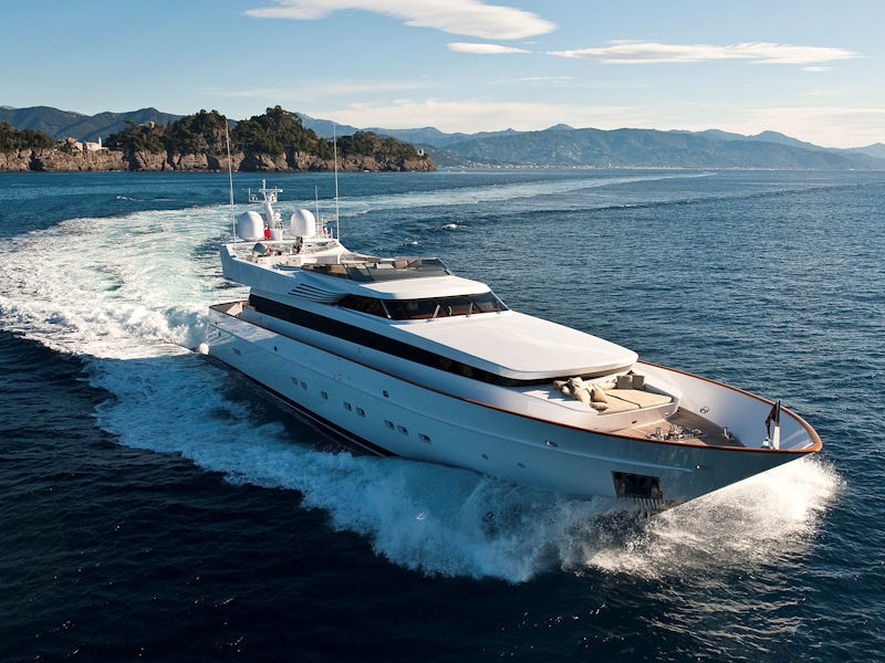 Yacht LUNASEA, Cantieri Di Pisa | CHARTERWORLD Luxury Superyacht